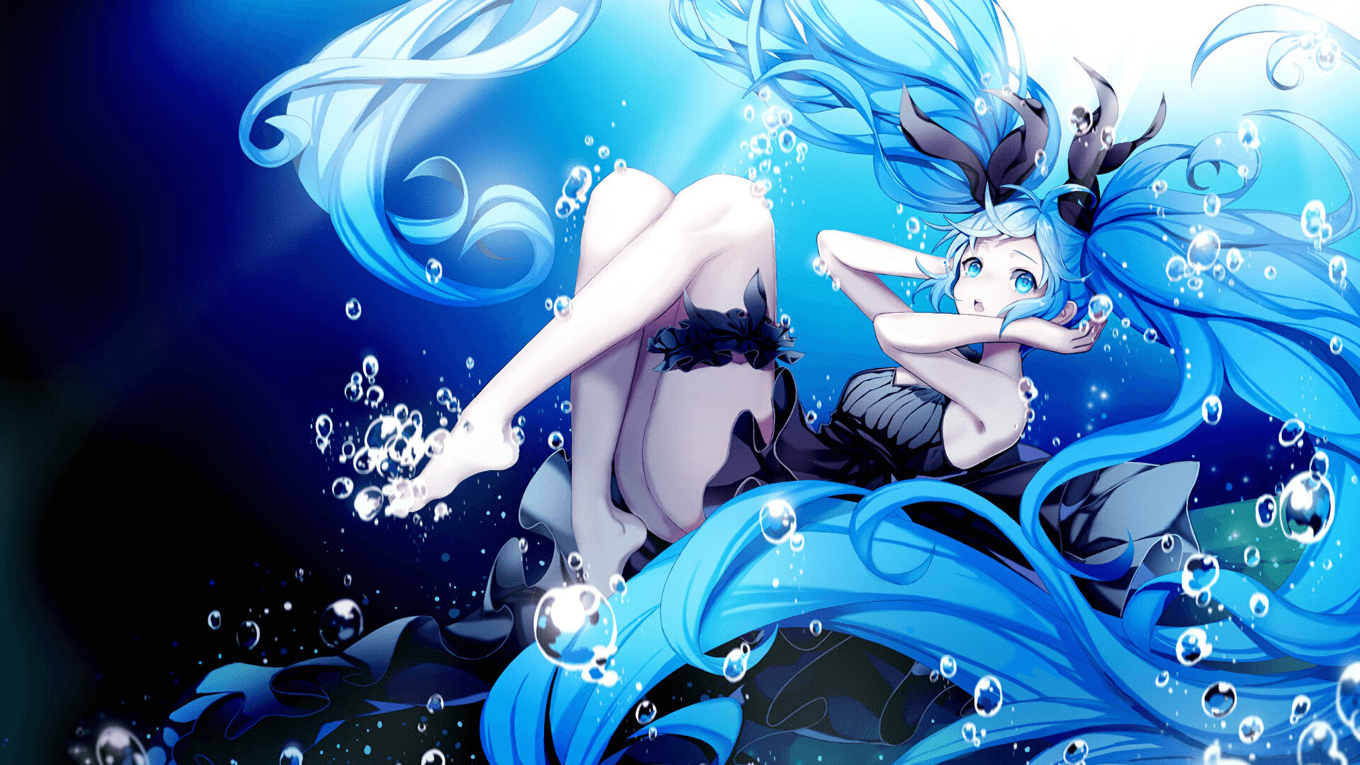 双轨焦点战,维斯塔潘与奥斯梅恩的速度美学