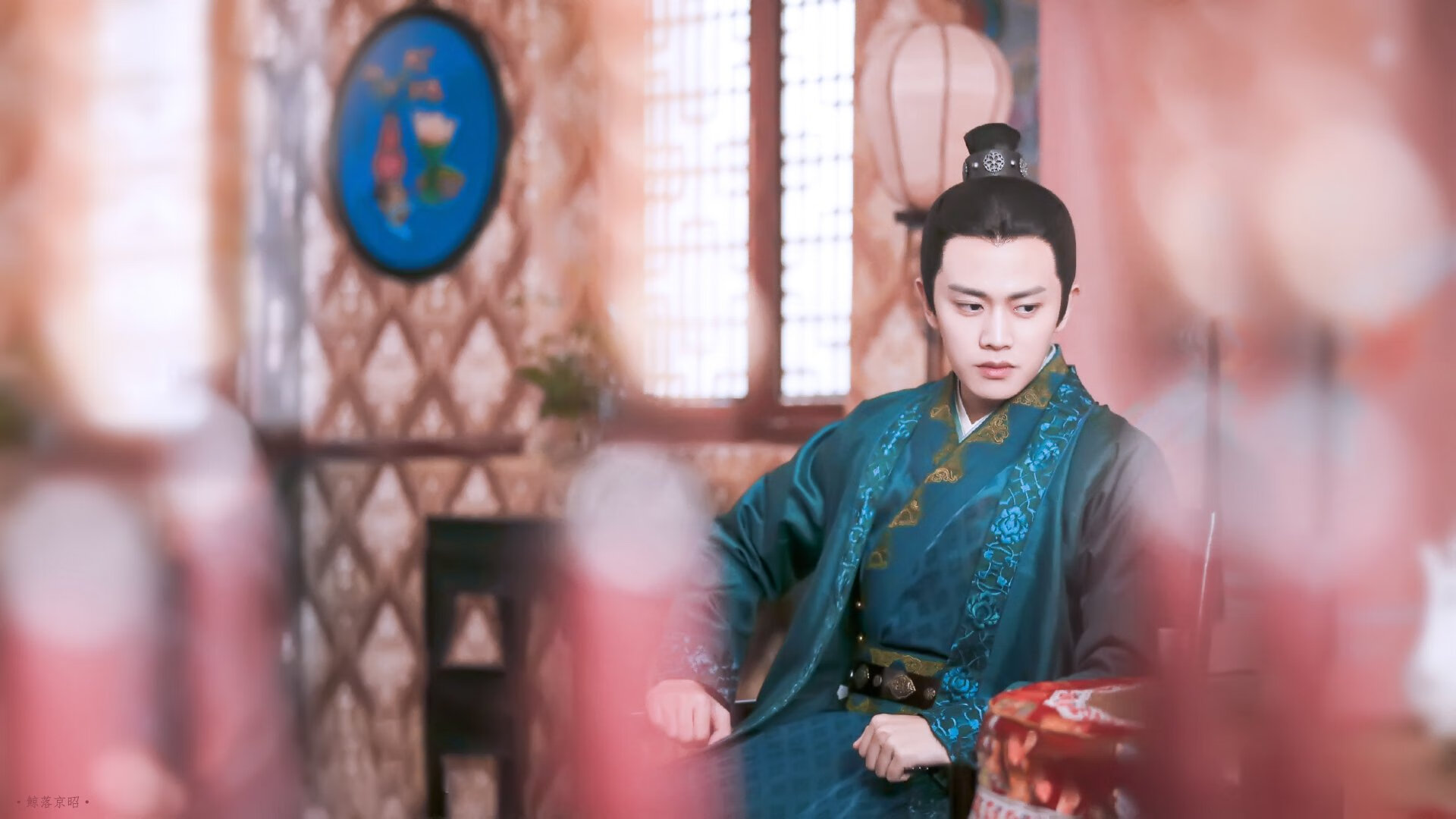 开云体育2026-赛道如战场，恩比德于F1之夜证明何谓巨星担当