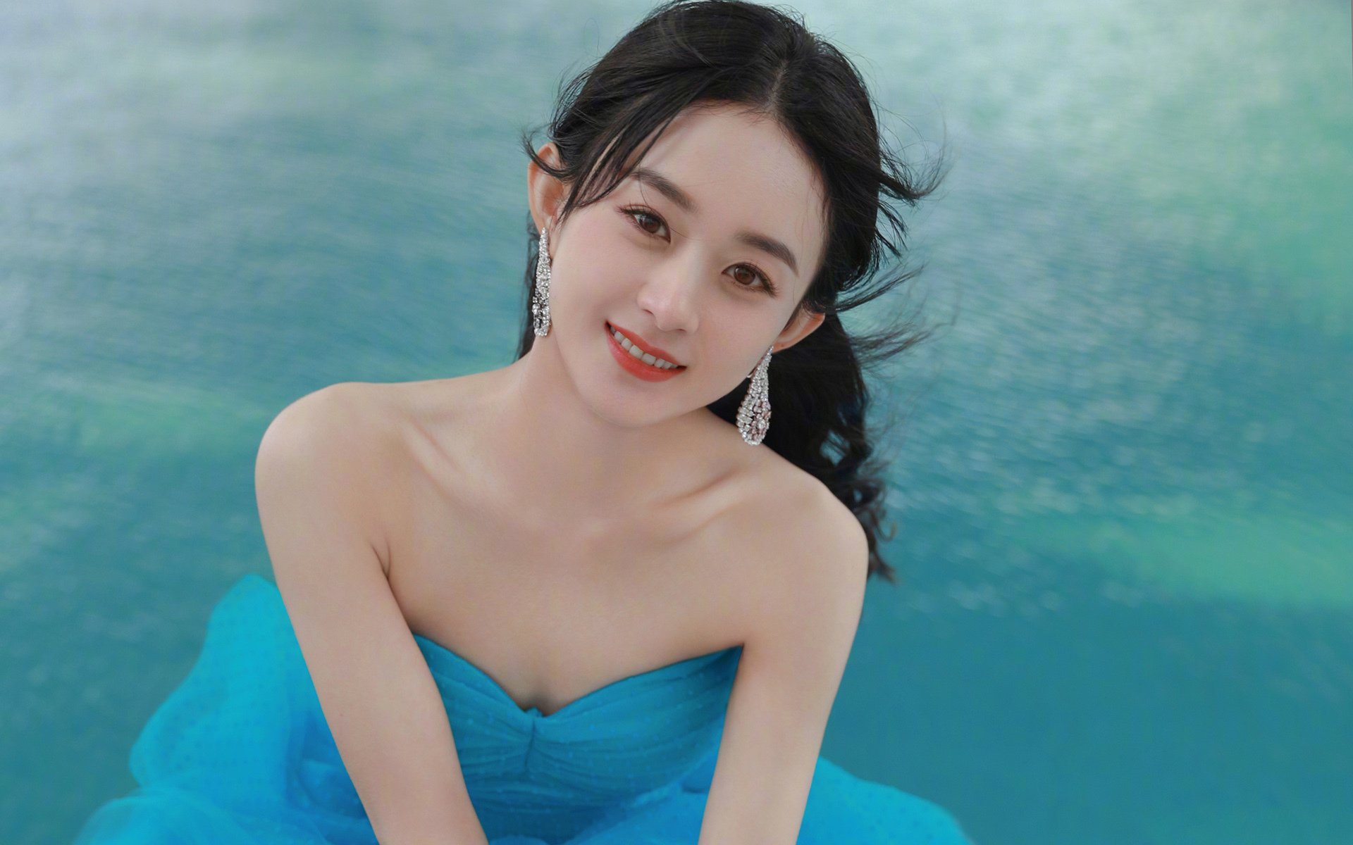 篮球狂潮之夜，热火一波流席卷开拓者，锡安生死战主宰西决